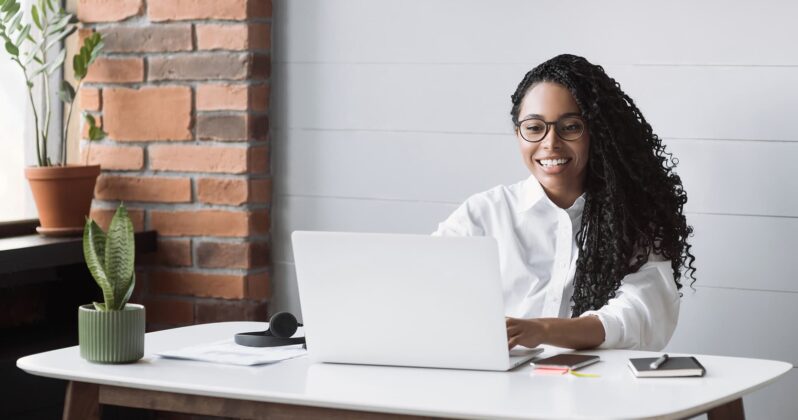 Cash, Check, or Card? Comparing the Best Payment Methods for Small Businesses 